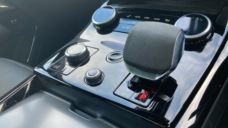 Land Rover Range Rover Sport 3.0 D300 Dynamic SE 5dr Auto Diesel Estate